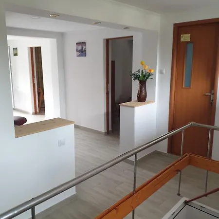 Homestay Casa Maia Cartisoara