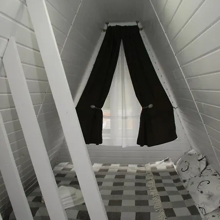 Casa Maia * Cartisoara